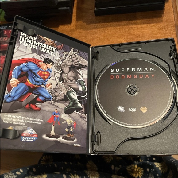 Superman Doomsday DVD - Picture 5 of 6